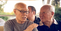 在线亚洲观看